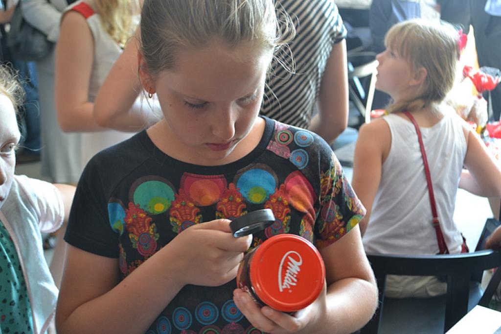 Autors: No interneta