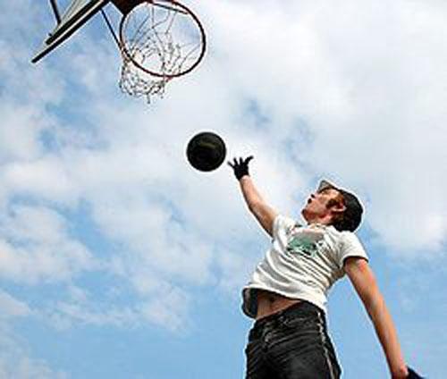 Autors: No interneta