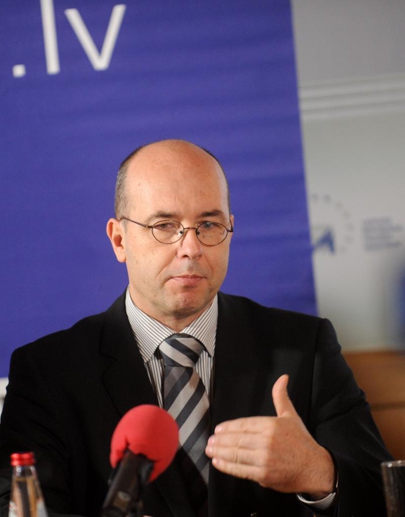 Finanšu ministrijas Fiskālās politikas departamenta direktors Nils Sakss. FOTO: “LETA”
