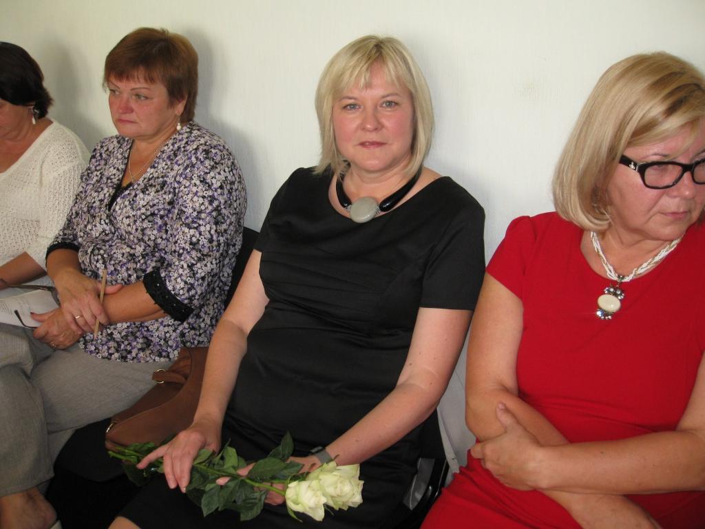 Jaunos amata pienākumus Sandra Dikmane (centrā) sāks pildīt ar 6.septembri. 
Autors: Evita Brokāne