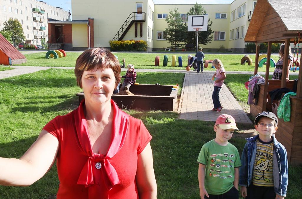 “Auseklīša” vadītāja Vija Pušķe atklāj, ka pēc rekonstrukcijas darbiem šī pirmsskolas izglītības iestāde varēs uzņemt vēl vairāk bērnu, jo darbu rezultātā taps vēl viena grupas telpa. 	
Autors: Gatis Bogdanovs