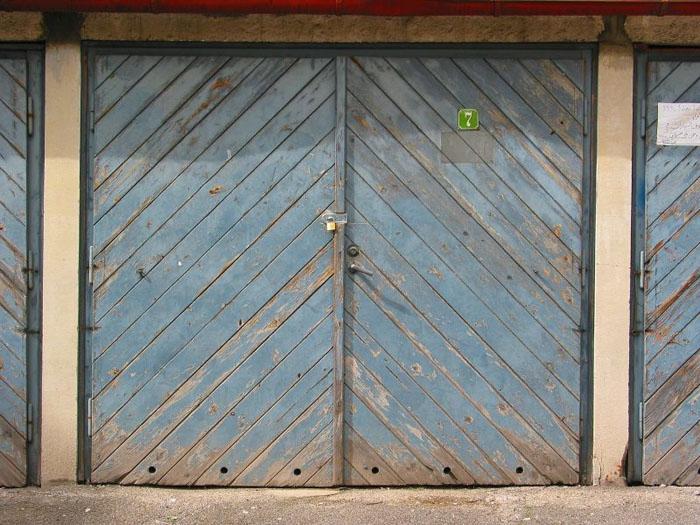 Autors: No interneta