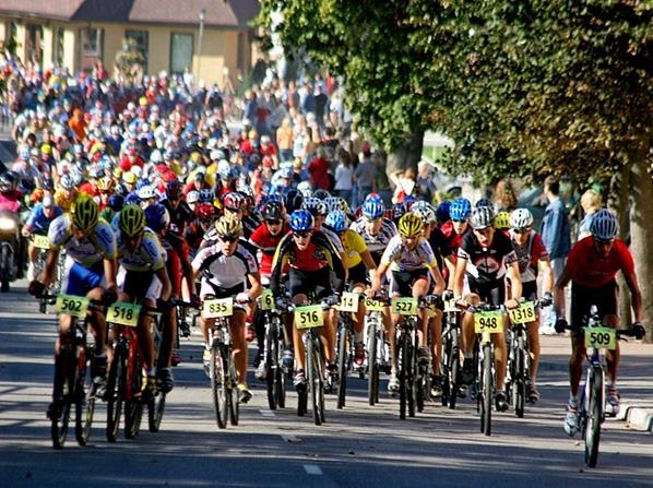 Tukumā tika aizvadīts “SEB MTB” maratona pēdējais - sestais - posms.
Autors: No interneta