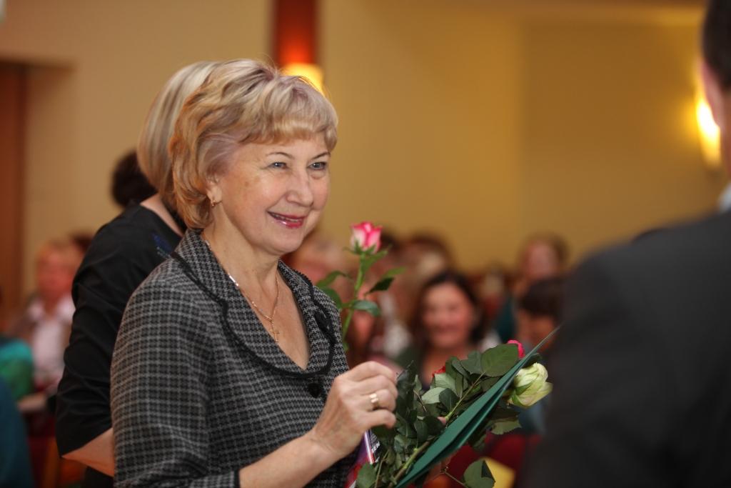 Gulbenes mūzikas skolas direktore Austra Veikšāne šai izglītības iestādei atdevusi 35 gadus no sava darba mūža. 
Autors: Gatis Bogdanovs