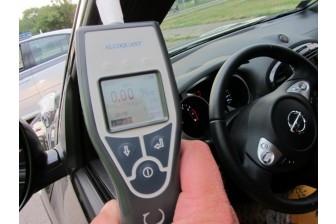 Autors: No interneta