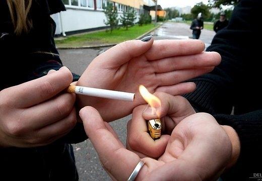 Autors: No interneta