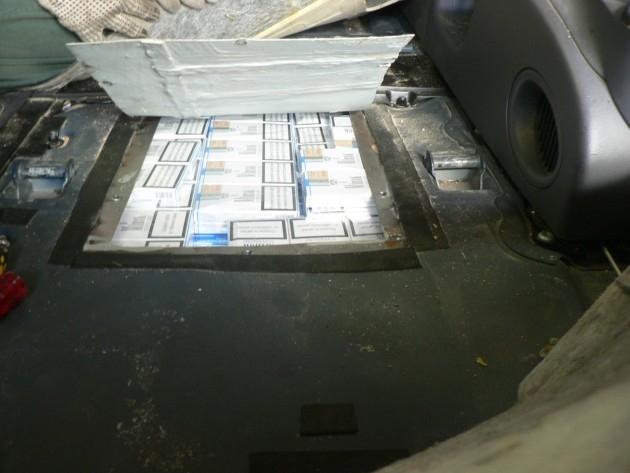 Autors: No interneta