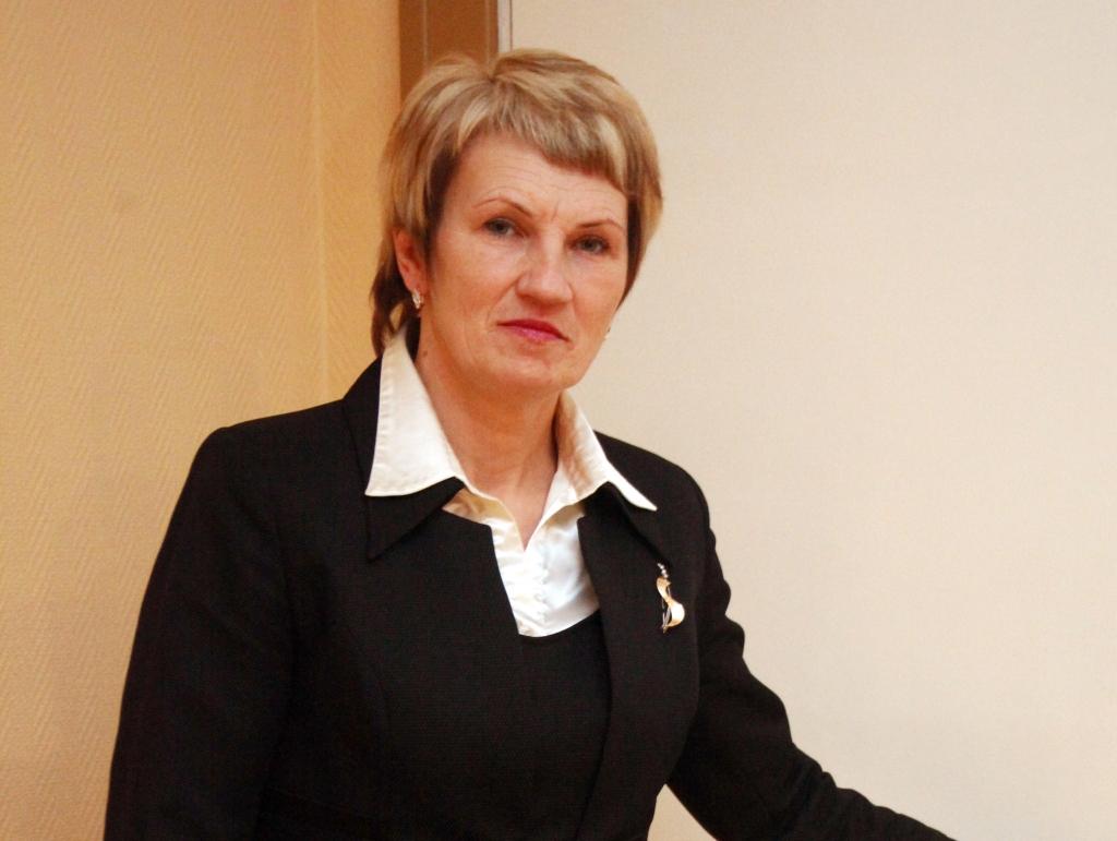 Sapratusi, ka likums neļāva pieņemt darba piedāvājumu no SIA “Balvu un Gulbenes slimnīcu apvienība”, Sandra Daudziņa no darba uzņēmumā ir aizgājusi. 
Autors: no “Dzirksteles” arhīva 