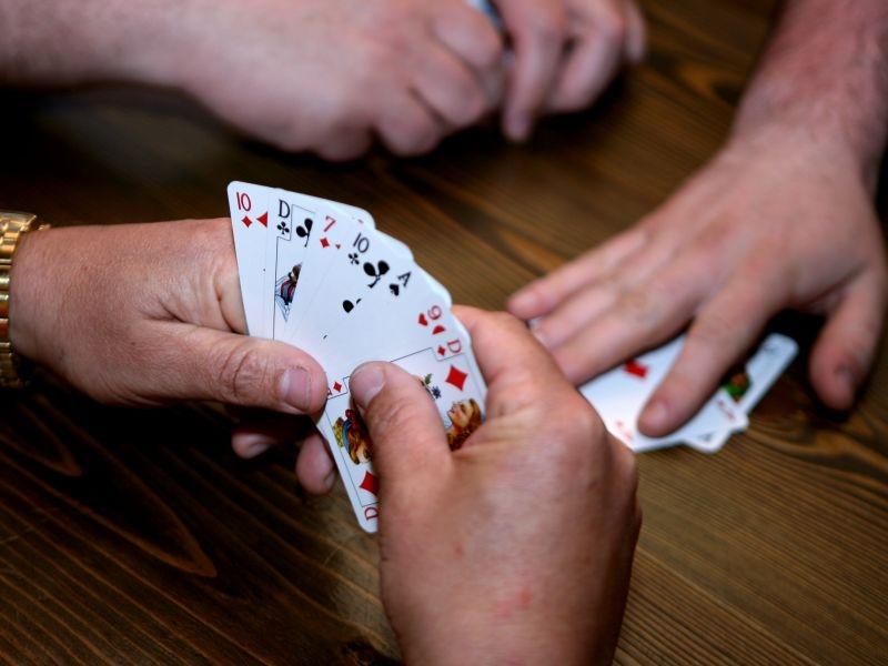 Autors: No interneta