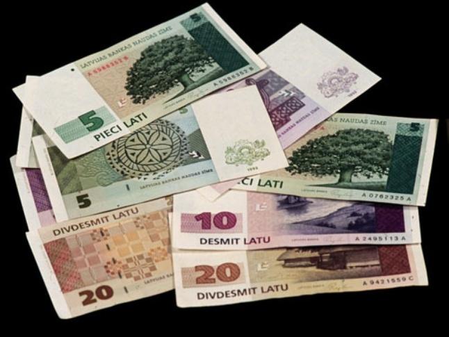 Autors: no interneta