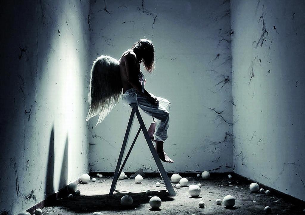 Pirmssvētku laiks daudzos saasina ilgi auklēto vientulības sajūtu. Ja pats neklauvēsi un nebūsi gatavs atvērt savas sirds durvis, palīdzību būs grūti atrast, atzīst psihologi.  
Autors: djchuhan.com