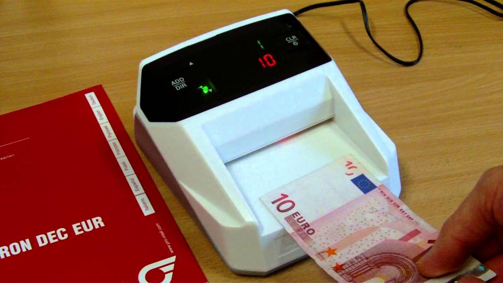 Autors: no interneta