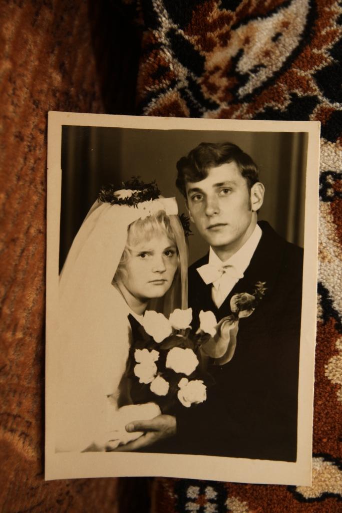 Nellija un Jānis Zeiļuki savā kāzu dienā 1973.gada 28.jūlijā Gulbenē.
Autors: no personiskā albuma