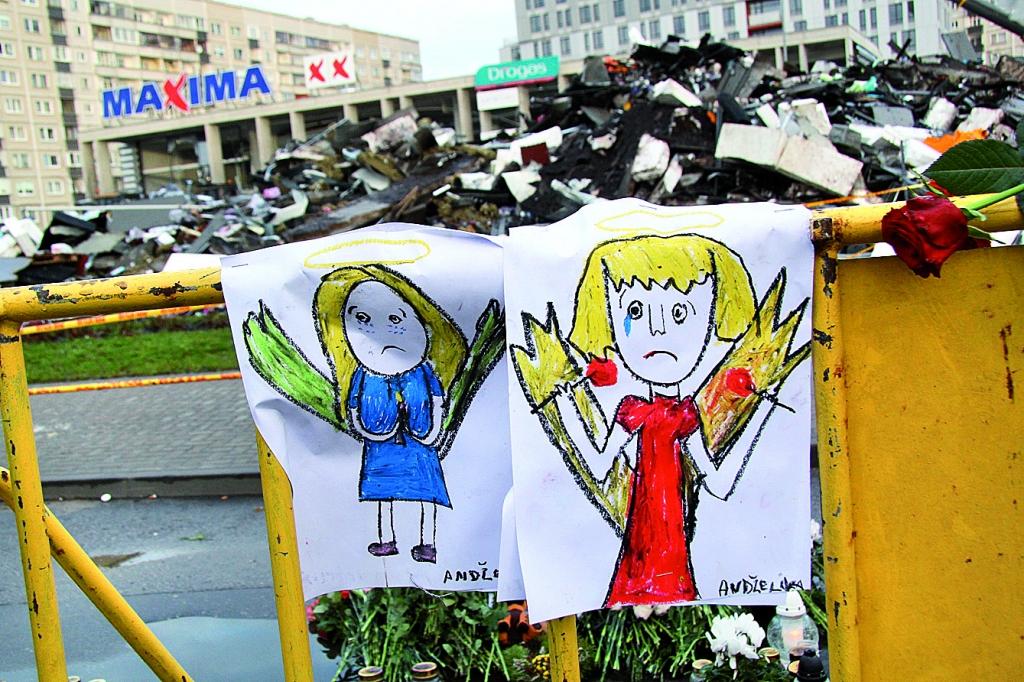 Pēc traģēdijas Zolitūdē sekas būs jūtamas vēl ilgi, atzīst ģimenes terapeits Sandris Ratnieks, aicinot pievērst īpašu uzmanību bērnu psihoemocionālajam stāvoklim, kad liktenis lēmis saskarties ar nāvi.
Autors: Agris Samcovs