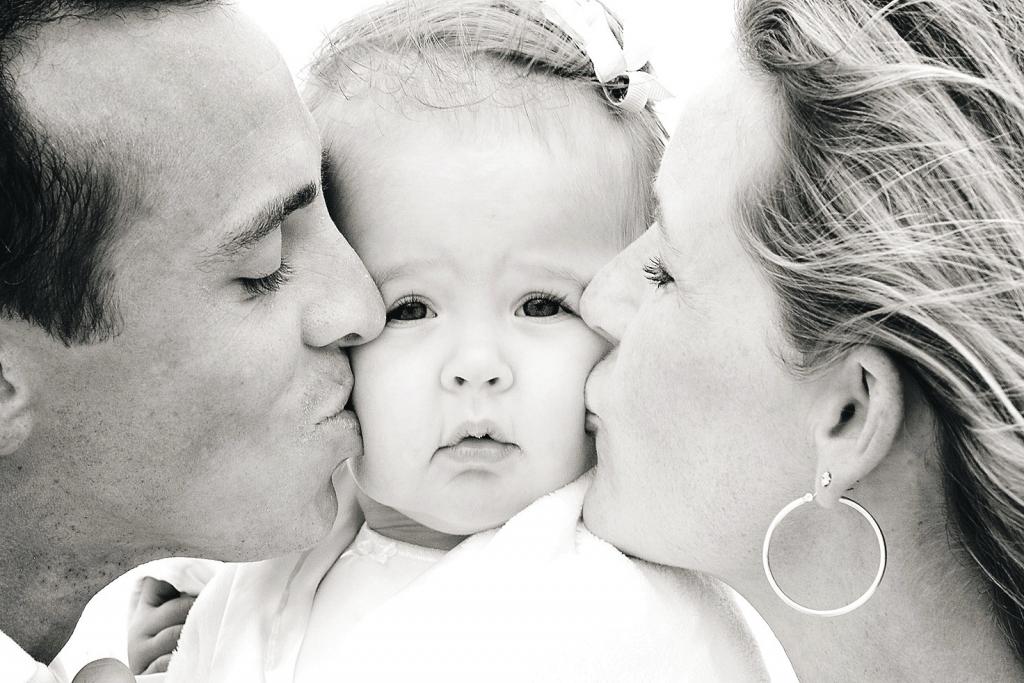 Vīruss ar sarežģīto nosaukumu izplatās gaisa pilienu ceļā. Tas ir bieži sastopams, jo zāles pret to nav, potes arī ne, taču, par laimi, parasti nav arī nekādu sarežģījumu – cilvēks atveseļojas, ja vispār pamana, ka bija saslimis, iegūstot imunitāti pret to uz mūžu. Cita lieta, ka mūsdienās imūnsistēma aizvien grūtāk tiek galā ar tai uzlikto slodzi un vēl viens vīruss buķetei nenāk par labu.	
Autors:  No Picturescollections.com