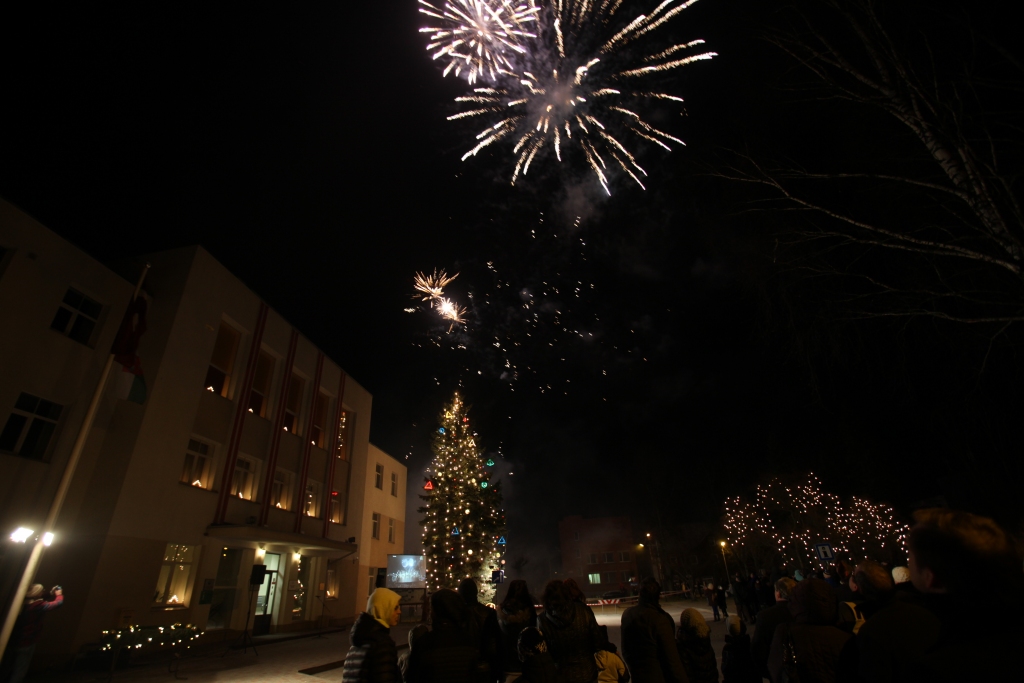 Svētku brīvdienās, kad tika pavadīts vecais un sagaidīts jaunais gads, gulbenieši un viņu viesi bijuši prātīgi, jo kopumā brīvās dienas aizvadītas samērā mierīgi. 
Autors: no “Dzirksteles” arhīva