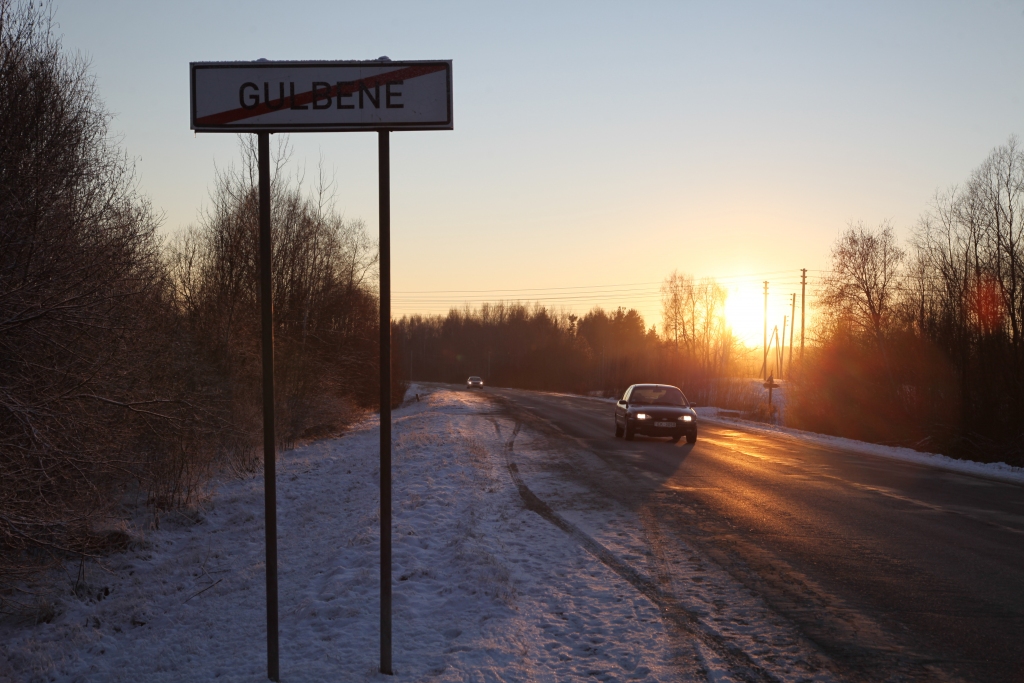 Autovadītāji var priecāties, jo pamazām ir iekustējies arī Madonas šosejas, kas ir ļoti sliktā stāvoklī, jautājums, šogad gatavos rekonstrukcijas projektu. 
Autors: Gatis Bogdanovs