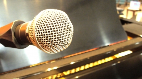 Autors: no interneta