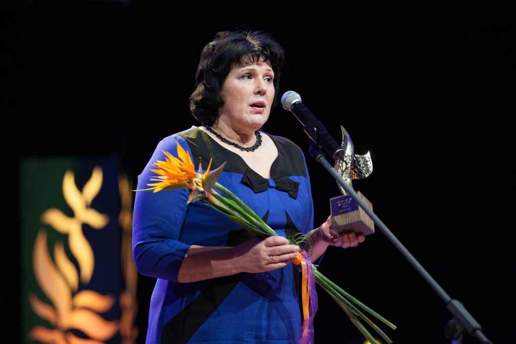 Svinīgajā “Gada balvas medicīnā” ceremonijā, kas norisinājās 31.janvārī, Laima Klimona teica, ka jau skolas laikā, atbildot uz skolotājas jautājumu, par ko kļūs, kad izaugs liela, atbildējusi – par farmaceiti. 
Autors: Toms Norde