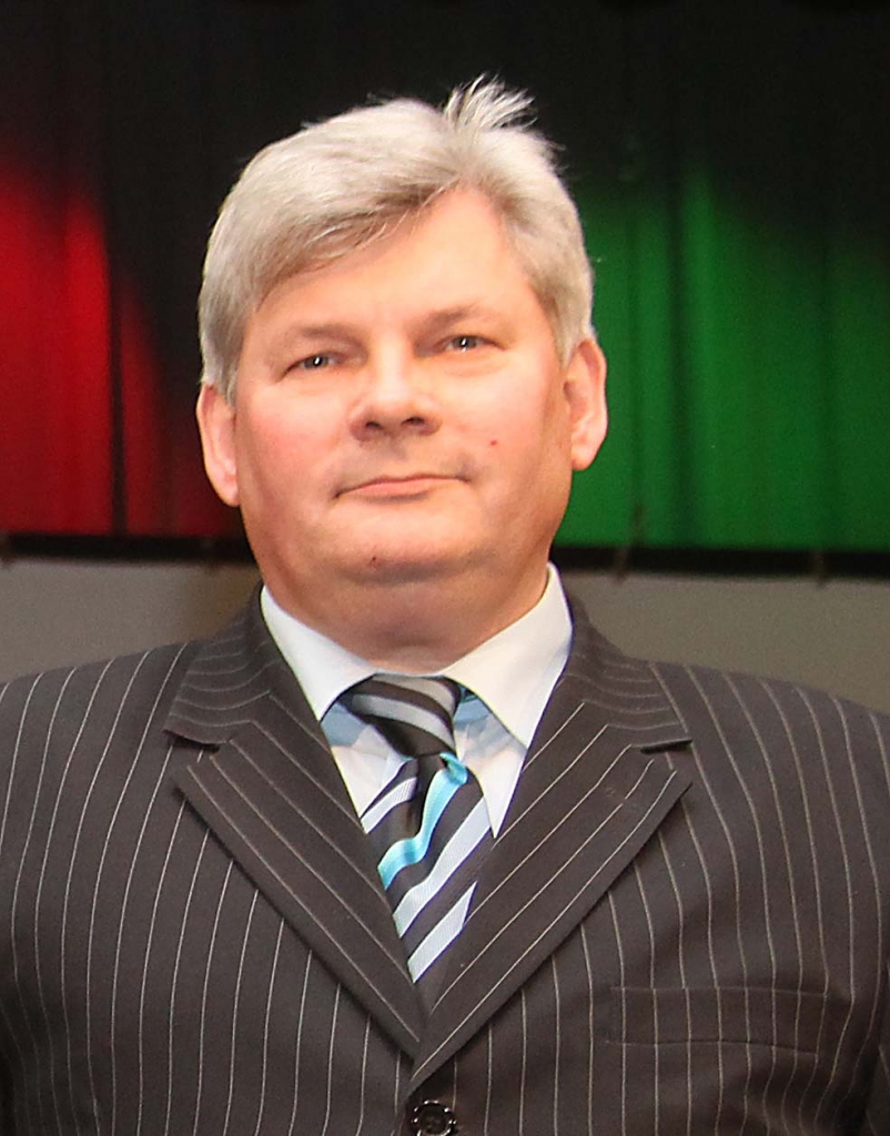 Arnis Šķēls turpinās iestrādes “Vienotības” nodaļas vadībā.  
Autors: no “Dzirksteles” arhīva