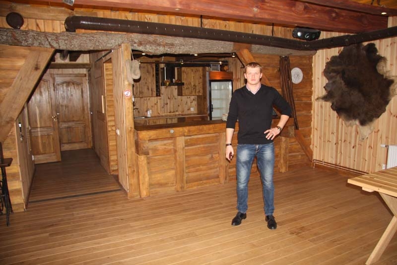 Atpūtas kompleksā “Dīķsalas” īpašnieks Guntis Miķelsons stāsta, ka rallija “Sarma” laiks pēc pieprasījuma ir pielīdzināms Jāņiem un Jaunajam gadam. 
Autors: no personiskā arhīva