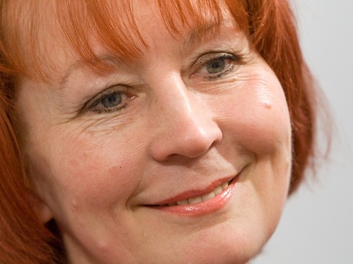 Gulbenes novada bibliotēkā Eiropas kultūras vakarā „Vīrieša spēkam un sievietes veselībai” viesosies aktrise, astroloģe un dziedniece Akvelīna Līvmane.
Autors: www.apollo.lv