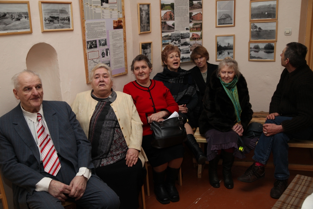 Lizuma vidusskolas novadpētniecības muzejā Nacionālā teātra aktiera Kārļa Sebra simtgades atceres pasākumā tika atklāta viņam veltīta ekspozīcija, kas lika kavēties atmiņās daudziem viņa skatuves mākslas cienītājiem.
Autors: Gatis Bogdanovs