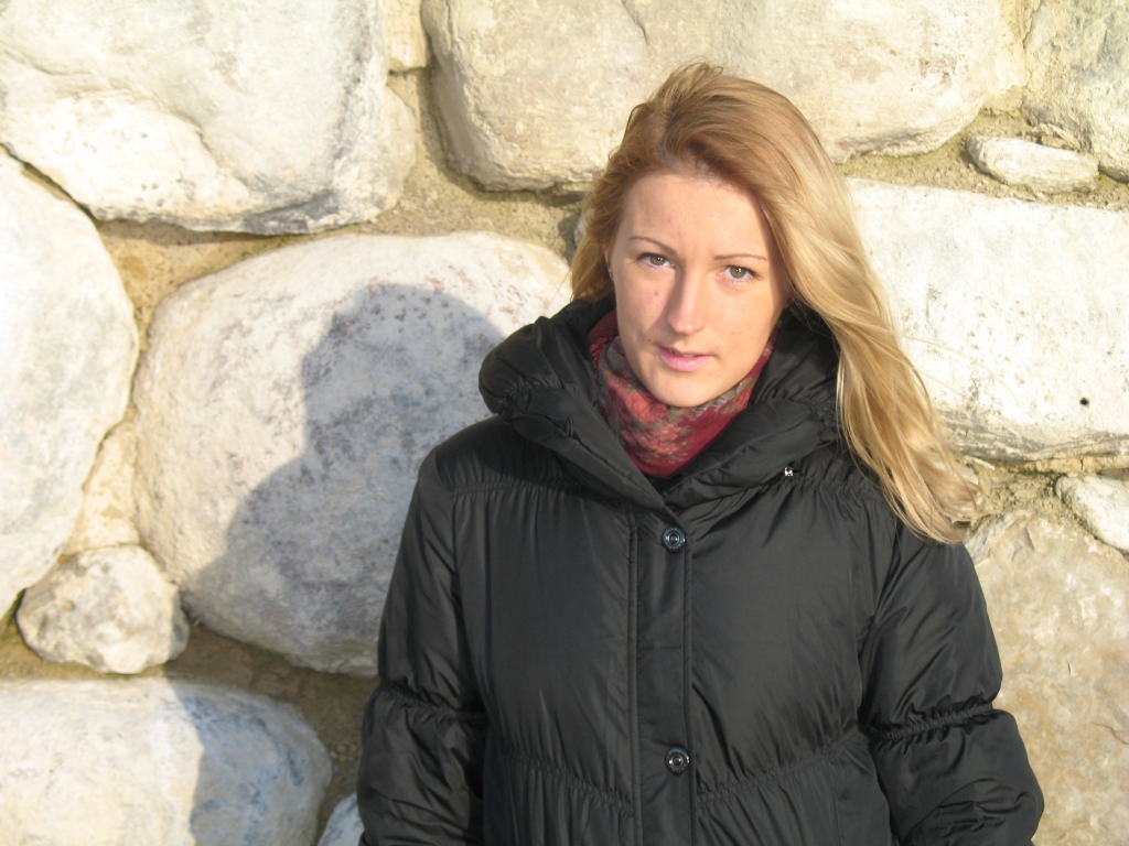 Mūsu Aijas sirds tagad pieder Igaunijai, jo tur dzīvo viņas puisis. Arī Aijas jaunās mājas ir tur - Kuresāres pilsētā. Šī fotogrāfija tapusi pašā pilsētas sirdī – pie pils. 
Autors: no personiskā arhīva