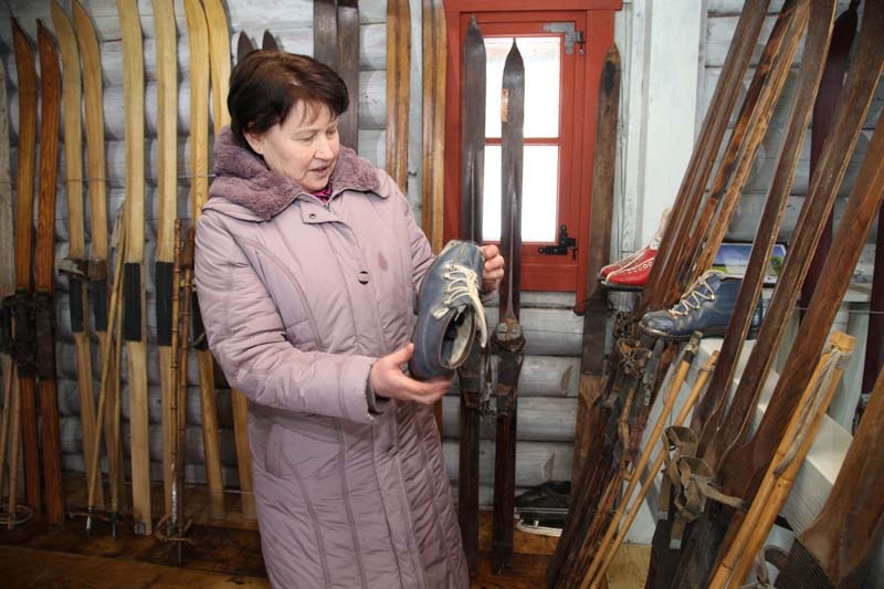 A.Raģele, kura arī iesaistījusies Tirzas pagasta attīstības biedrības darbā, stāsta, ka projekta pirmā daļa īstenota jau pagājušajā gadā, izveidojot slēpošanas centru, iegādājoties mūsdienīgas slēpes un to aprīkojumu, bet otrajā daļā tapusi muzeja ēka. 
Autors: Gatis Bogdanovs