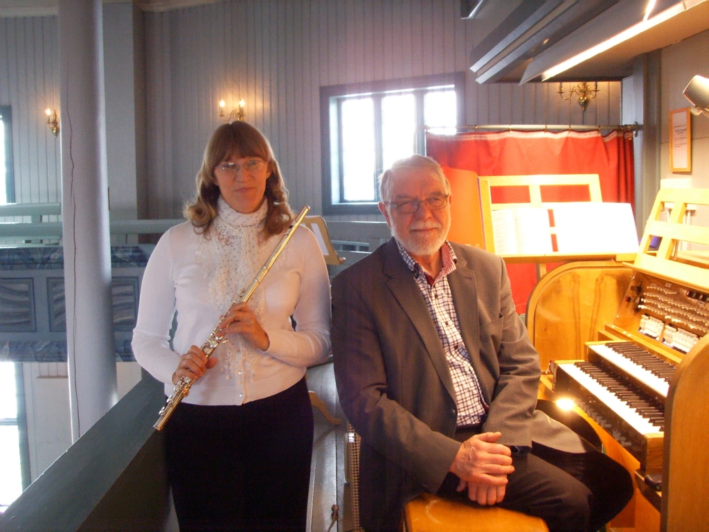 Inga Driķe koncertā spēlēja kopā ar vienu no labākajiem norvēģu ērģelniekiem, ērģeļu zinātnes doktoru Hansu Jākobu Tronshaugu.  
Autors: no personiskā arhīva
