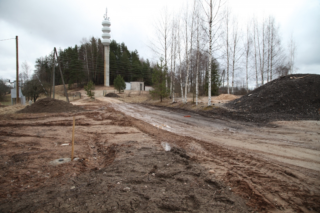 Pēc ūdenssaimniecības projekta realizācijas Ozolkalnā apkārtnes labiekārtošanas darbi notiks maijā.
Autors: Gatis Bogdanovs