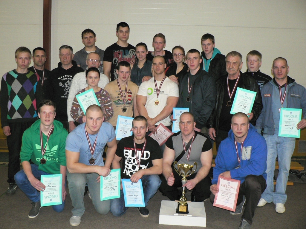 Komandu vērtējumā „Gulbenes K.S.P.” komanda 18 komandu konkurencē  5. Latvijas kausa posmā izcīnīja 1.vietu. 
Autors: no personiskā arhīva