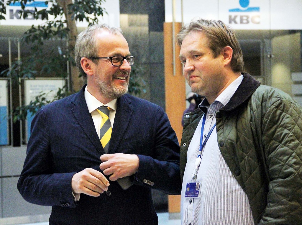 Roberts Zīle (no kreisās) ir Eiropas Parlamenta deputāts jau ar stāžu. Divi sasaukumi jau aiz muguras, bet kā būs ar trešo?                                                                                                                                       
Autors: Gatis Bogdanovs