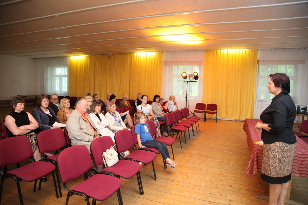 Edīte Siļķēna, gatavojoties Novada svētkiem, aicināja liteniešus arī sakopt savas sētas un pagalmus, lai Litene, sagaidot viesus, ir skaista. 
Autors: Evita Brokāne