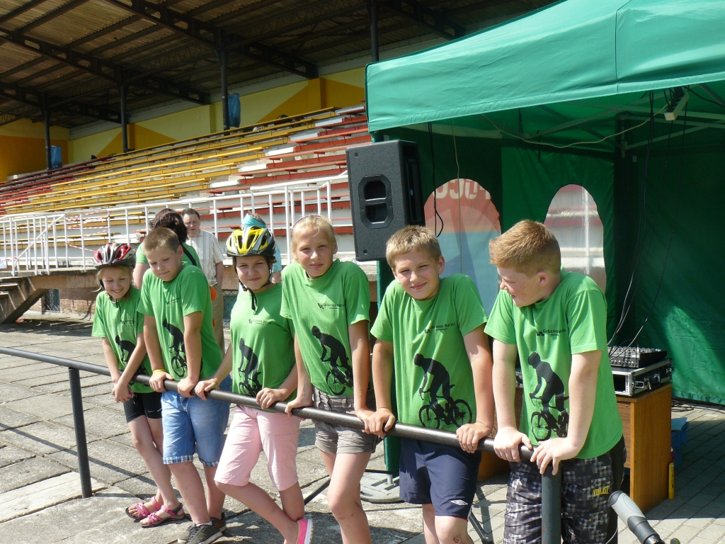 Gulbenes Bērzu sākumskolas komanda “Bērzi” jau trešo gadu pēc kārtas izcīnīja iespēju pārstāvēt Gulbenes novadu “Jauno satiksmes dalībnieku foruma” Latvijas finālā. 
Autors: no personiskā arhīva 