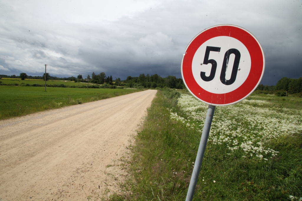 Ātruma ierobežojums Litenes pagastā uz ceļa, kas ved uz bijušo Litenes staciju, būs noteikts vasaras sezonā.
Autors: Gatis Bogdanovs