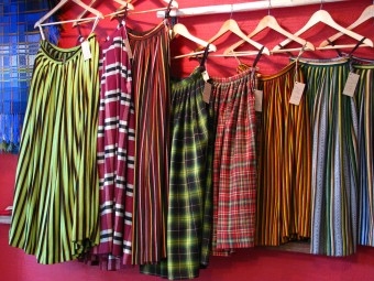 Autors: no interneta