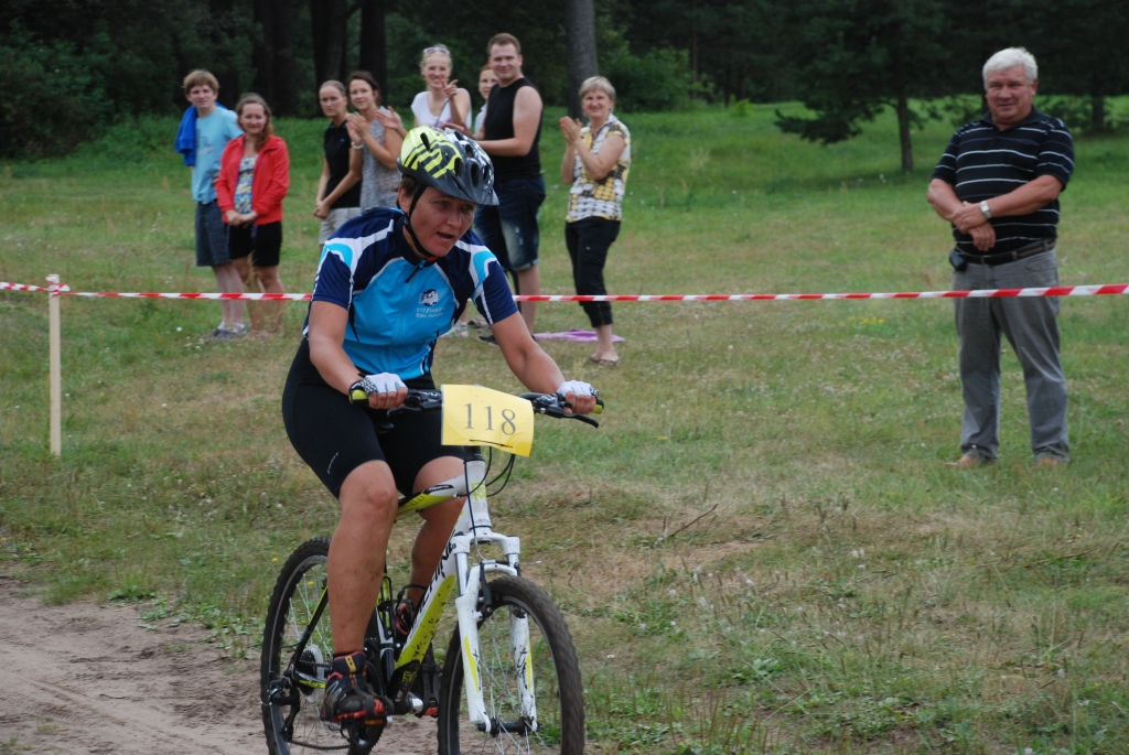 Velokrosā S3 grupā uzvaru izcīnīja Sarmīte Gobiņa.  
Autors: Dzintra Raga