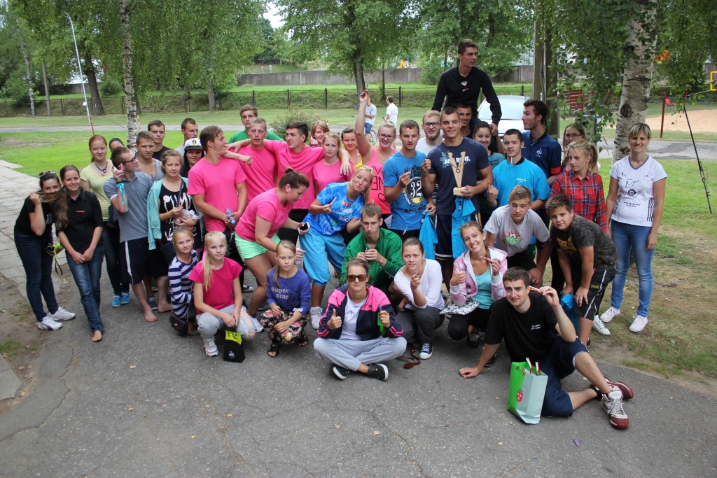 Pagājušajā nedēļā jaunieši pulcējās kopā, lai atraktīvi un interesanti pavadītu Starptautisko Jaunatnes dienu.  
Autors: no personiskā arhīva