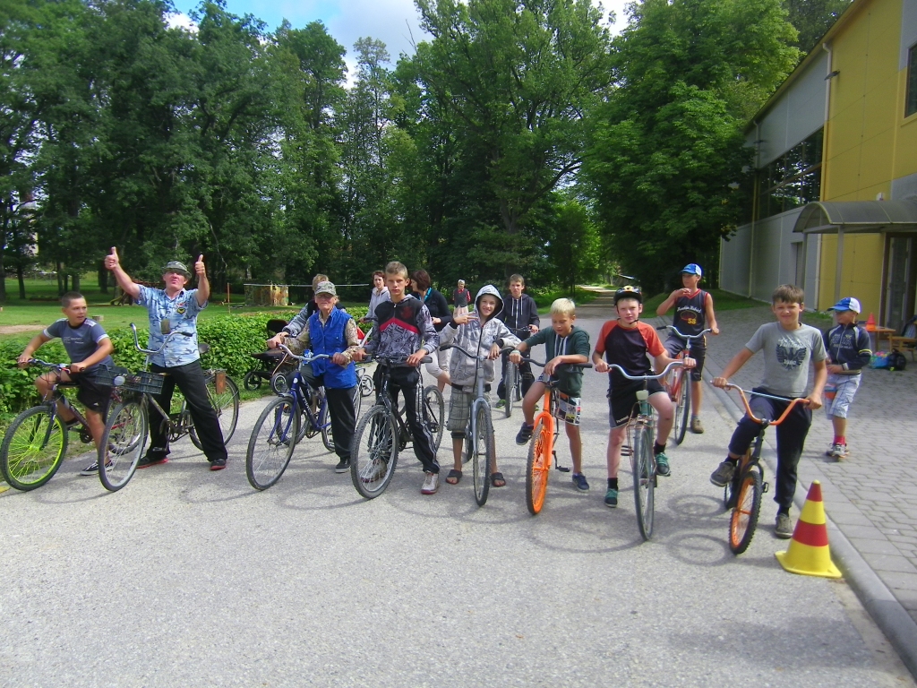 Autors: no personiskā albuma