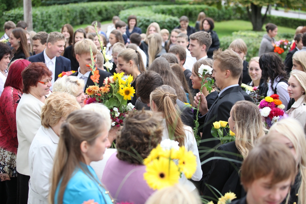 Strauji tuvojas Zinību diena. Skolēniem un skolotājiem sāksies jauns darba cēliens.

Autors: no “Dzirksteles” arhīva