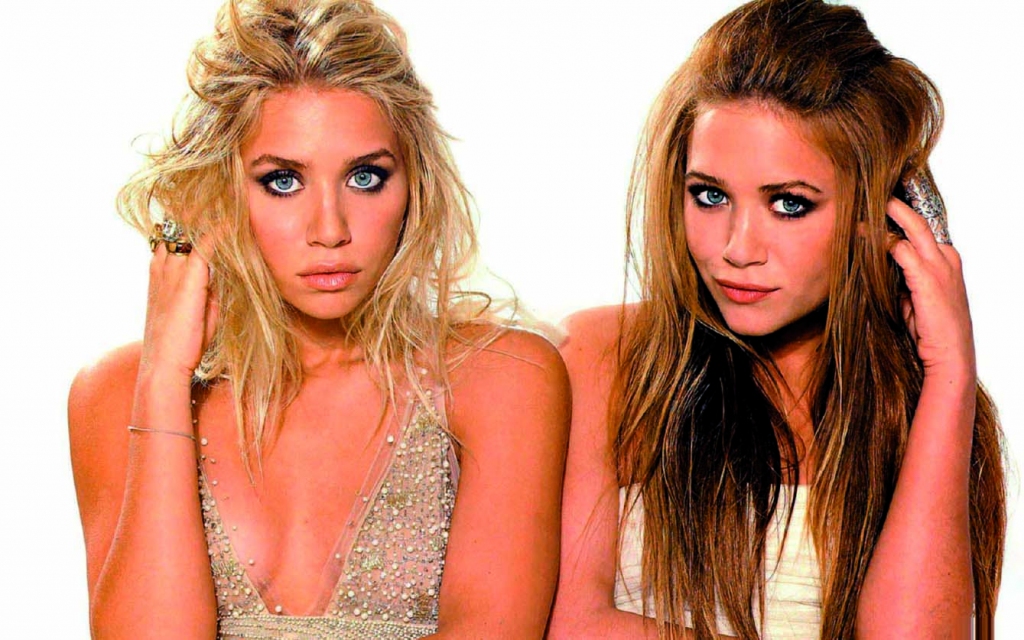 Aktrises Mērija Keita un Ešlija Olsenas ir vienas no pasaulē zināmākajām māsām un abas izvēlējušās vienu arodu.
Autors: foto: emflan.com