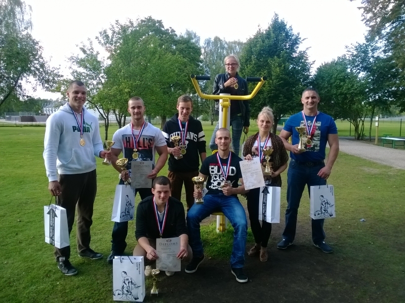 Sporta kluba “Gulbenes K.S.P.” atlēti sacensībās Ādažos sasniedza ļoti labus rezultātus. Arī komandu vērtējumā izcīnīta 1.vieta. 
Autors: no personiskā arhīva 