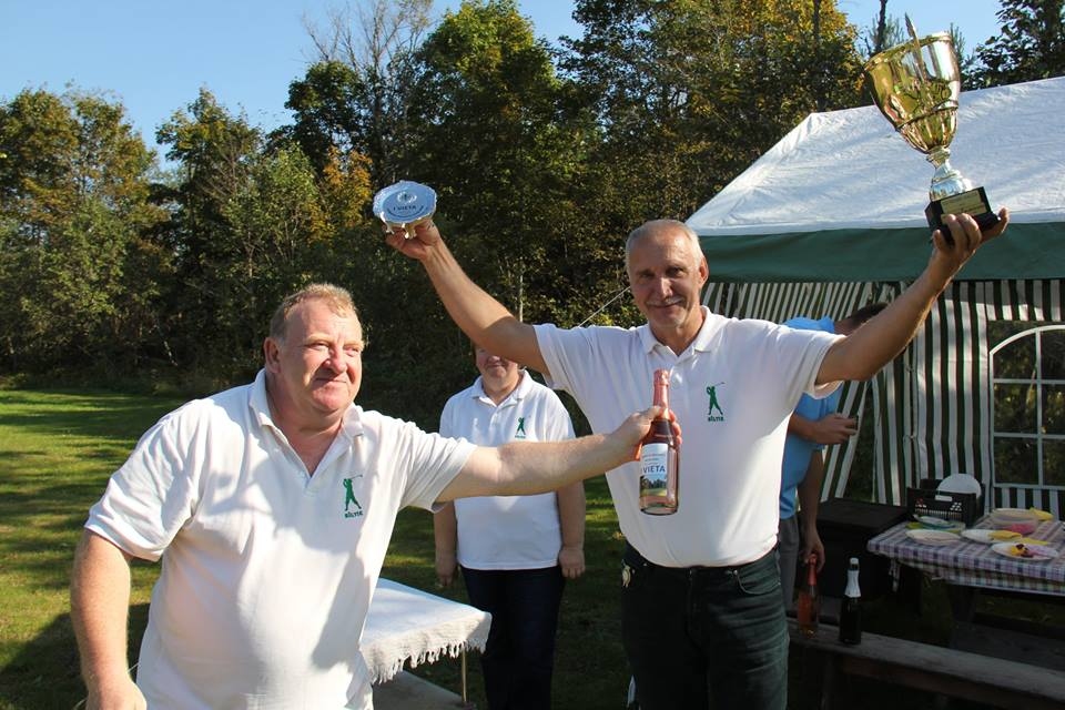 Ceļojošo Ministru prezidenta kausu pirmo reizi izcīna Aldis Strads. 
Autors: www.facebook.com