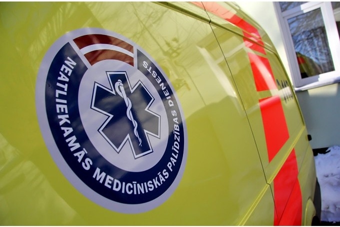 Autors: no interneta