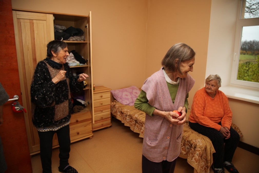 Par jaunajām telpām priecājas arī sociālā aprūpes centra iemītnieces. 
Autors: Gatis Bogdanovs