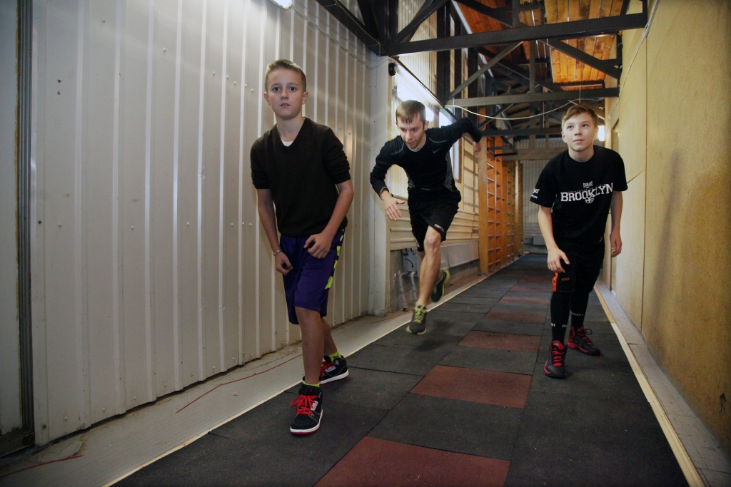 Lai arī skrejceļš šobrīd nav sevišķi garš, sporta skolas kolektīvs un audzēkņi cer, ka to ar laiku izdosies pagarināt. 	
Autors: Gatis Bogdanovs