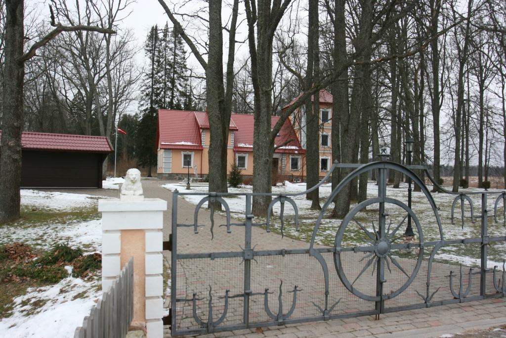 Vietējās nozīmes dabas teritorijas statuss Jaunkalna muižai tika piešķirts ar Stāmerienas pagasta padomes lēmumu 2005.gadā. 
Autors: Gatis Bogdanovs