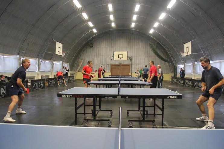 Pēdējās kārtas sacensībās pagājušā gada nogalē Alūksnē piedalījās 24 galda tenisisti.
Autors: Diāna Lozko