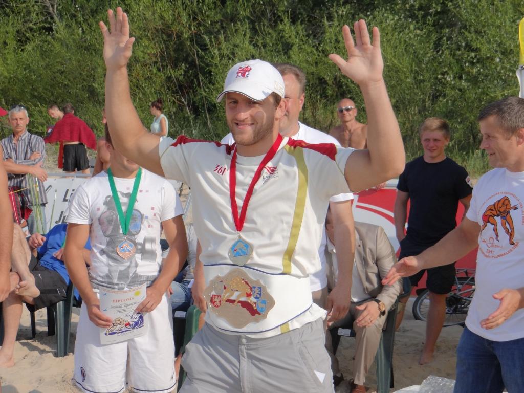 Armands Zvirbulis trenējas  un piedalās dažādās sacensībās, tādējādi cenšoties sevi arvien pilnveidot. 
Autors: no personiskā arhīva